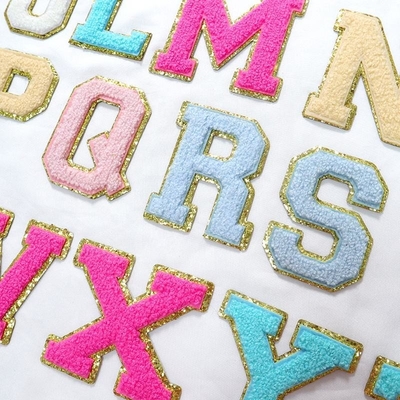 5.1cm 5.7cm 6.3cm 7cm Letras A-Z Glitter Patch Isolante Chenille Glitter Letter Patch Vestuário