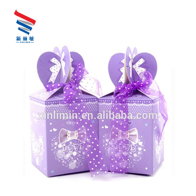 Quantidade mínima necessária de mini-cordas vermelhas personalizáveis para todos os tipos de caixas-presente