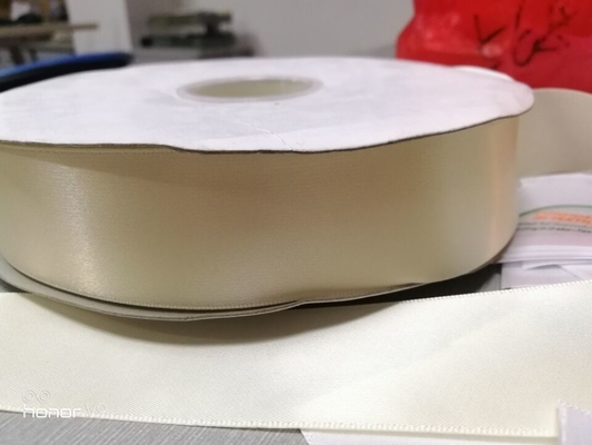 Faixa de cetim personalizada com padrão de cara única ou dupla