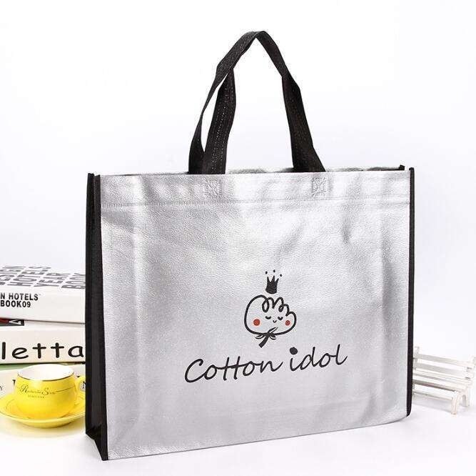 Saco de tecido não tecido LOGO personalizado Impressão a laser Saco Tote de filme metálico para lenços
